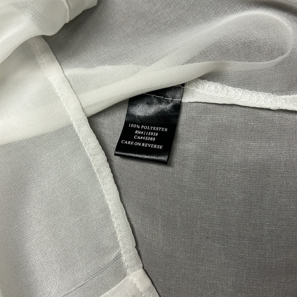 Red Berry shear top - Picture 7 of 9